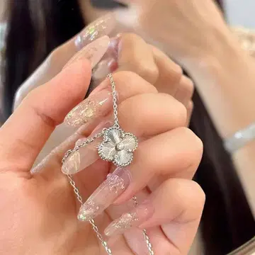 미사용 새상품 클로버 펜던트 목걸이 실버 네잎클로버