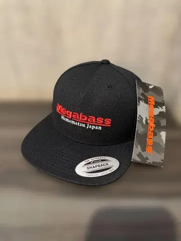 Megabass 스냅백 캡 블랙