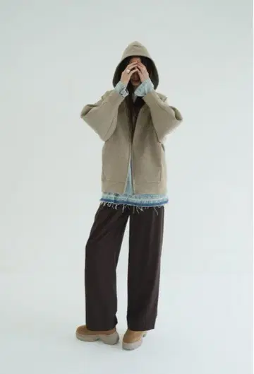 BASIC TUCK PANTS