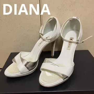 DIANA 화이트 스트랩 샌들 23.5