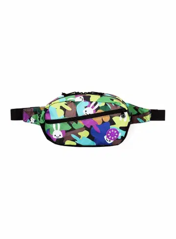 CUNE CAMO 바디백