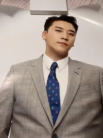 BIGBANG V.I 승리 등신대 포스터