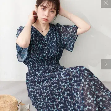 내추럴 꾸뛰르 플레어 슬리브 고급 원피스 L 사이즈 네이비