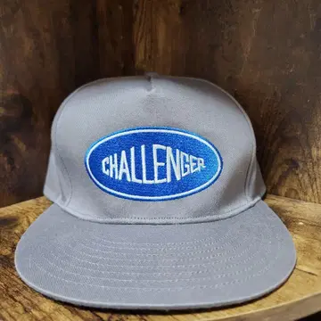 CHALLENGER 그레이 스와라 착용