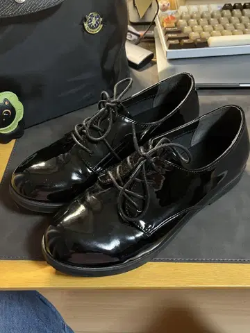 ABC Select 에나멜 블랙 로퍼 25.5cm