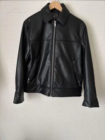 H&M 블랙 가죽 자켓 합성 피혁
