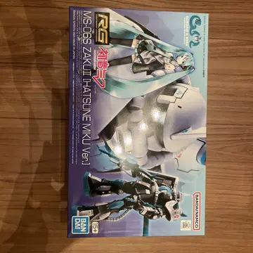 RG MS-06S ZAKU II HATSUNE MIKU Ver.