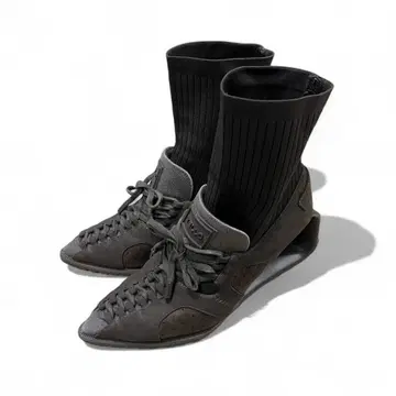yello DARK ALLEY DEFORMED SHORT BOOTS