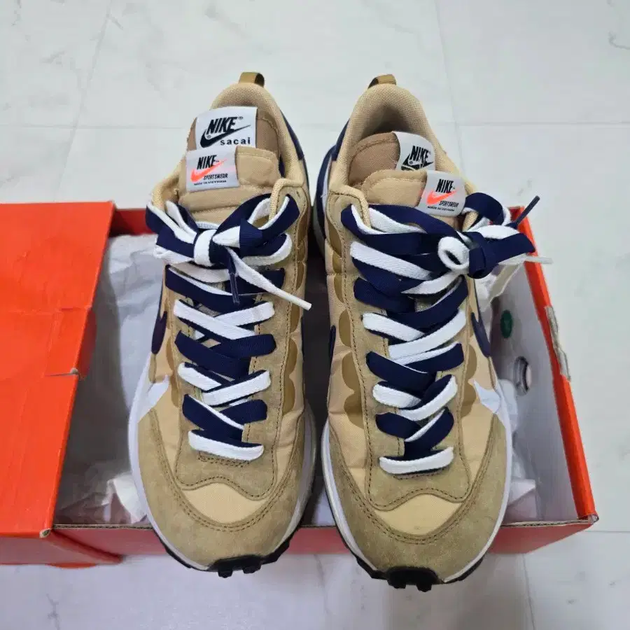 [265] Nike Sacai Vaporwaffle Sesame