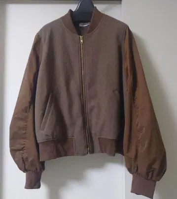 브라운 MA-1 자켓 아우터