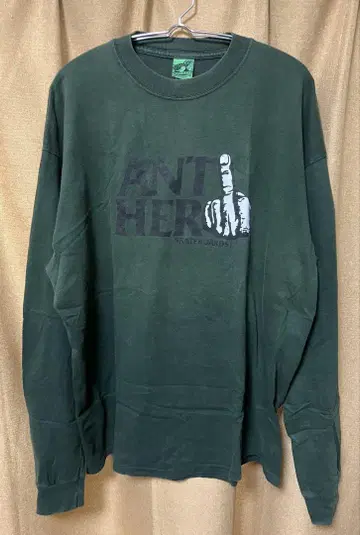 ANTI HERO 롱 슬리브 T셔츠 구 택 XL