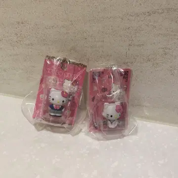 헬로키티 피규어 2개 세트