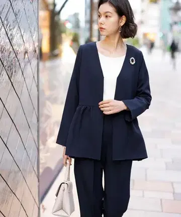 [ 2개 세트 ] 노카라 페플럼 A라인 자켓 셋업 수트
