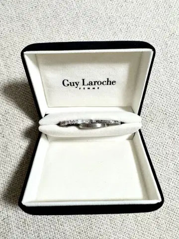 Guy Laroche 반지 다이아몬드풍 15호