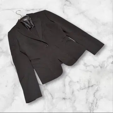 [ DKNY ] DKNY ( 2 ) 테일러드 자켓 백 오픈 무지 블랙