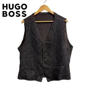 새상품급 HUGO BOSS 다크 그레이 헤링본 베스트 수트