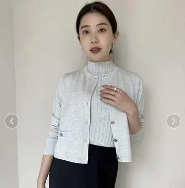 아뉴앙스 anuans 실크 블렌드 슬리브리스 니트탑 실버