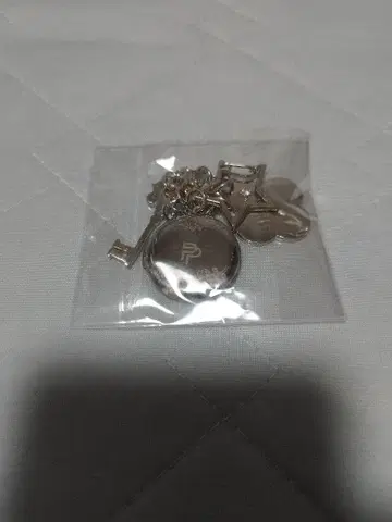 MYSTIC LOCKET pondphuwin permpoon 팝업
