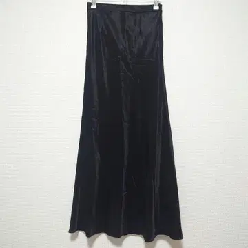 카프리슈 마쥬 바이어스 새틴 스커트 롱 블랙