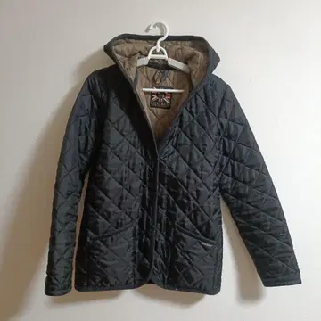 LAVENHAM 퀼팅 자켓 사이즈 10 블랙