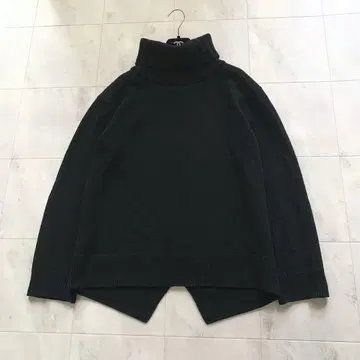 뮤즈 두지엠 클라세 JADE 터틀넥 풀오버 블랙