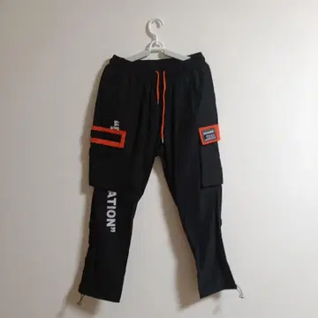 HOARD 블랙 카고 팬츠