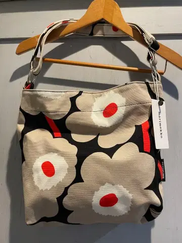 마리메꼬 우니코 숄더백 캔버스 꽃무늬 백 사선 가케