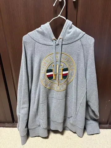 TOMMY HILFIGER 그레이 후드 부착 후드티 L