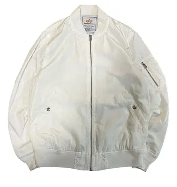 ALPHA INDUSTRIES MA-1 플라이트 자켓 화이트