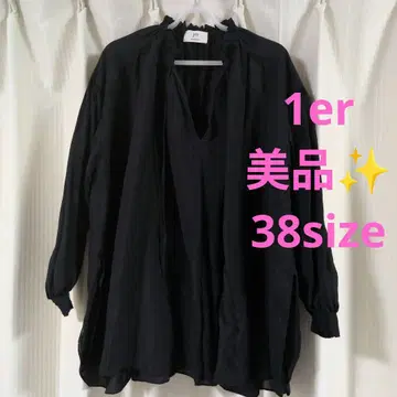 새상품급 프리미에 아롱디스망 블랙 긴팔 셔츠 블라우스 프릴