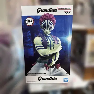 Grandista 아카자 피규어