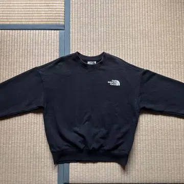 THE NORTH FACE 블랙 맨투맨