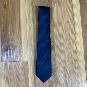 TAKEO KIKUCHI 네이비 스트라이프 넥타이