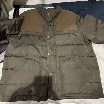 Eddie Bauer 다운 자켓