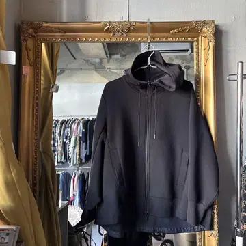 @ +J 유니클로 질 샌더 JILSANDER 후드티 블랙