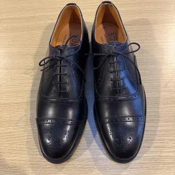 BOWEN 펀치드 캡토 슈즈 MADE IN ENGLAND