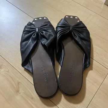 JIMMY CHOO 블랙 리본 샌들