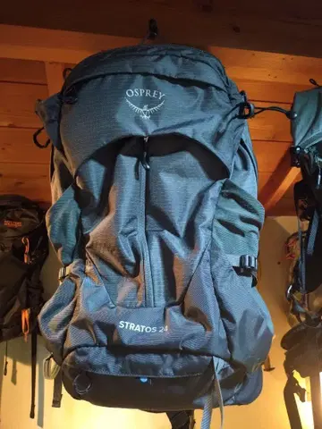 Osprey Stratos 24 백팩 24L