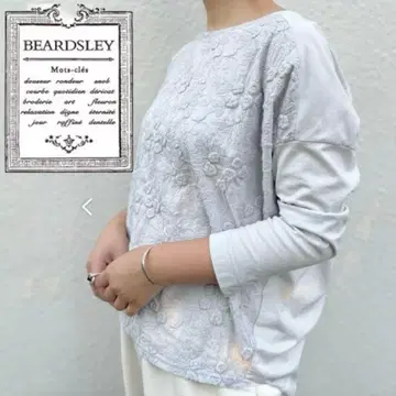 컨디션 최상 BEARDSLEY 코튼 자수 티셔츠 블라우스 T셔츠