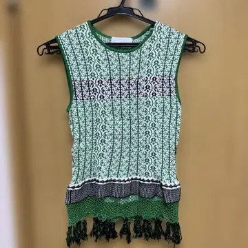 mamekurogouchi 마메쿠로구치 슬리브리스 니트