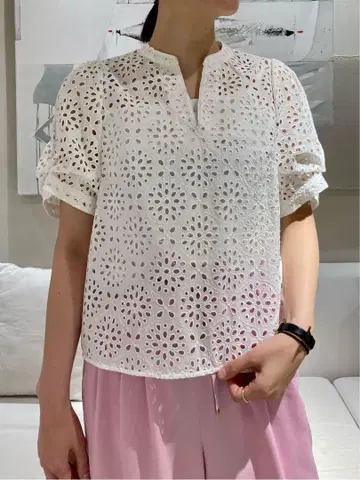 [ 새상품급 ] Ballsey 서클 플라워 자수 키 넥 블라우스 S