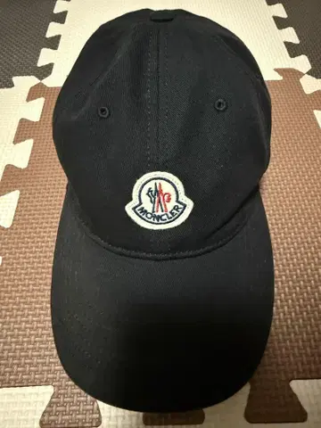 MONCLER 블랙 캡