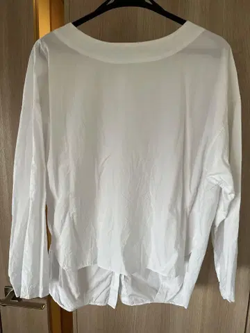 UNIVARSAL TISSU 긴팔 블라우스