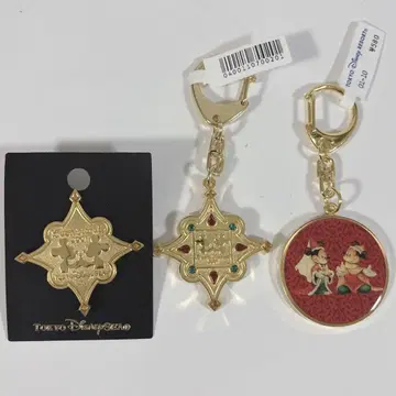 디즈니씨 2001년 크리스마스 키링 핀 배지