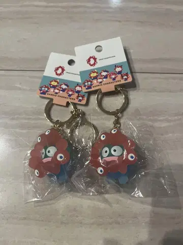 오사카 간사이 만박 산리오 x 미야쿠미야쿠 변신 마스코트 키링 클리어