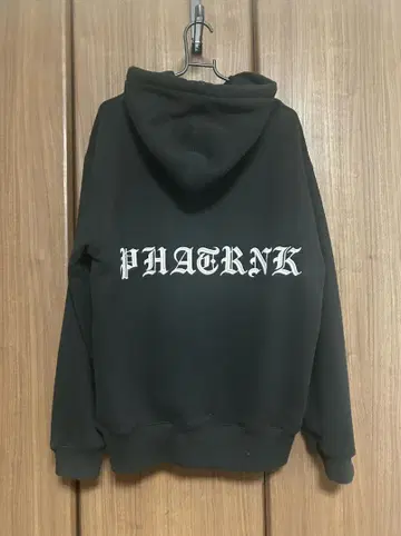 PHATRNK 자수 로고 후드티 블랙