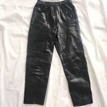 블랙 가죽 팬츠