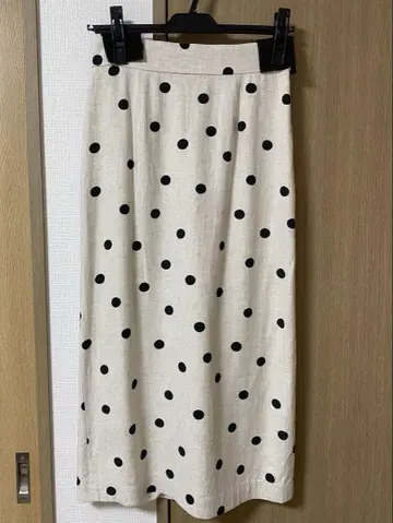 도트 무늬 린넨 타이트 롱 스커트
