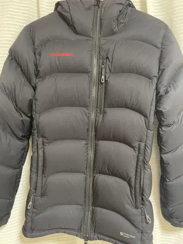 MAMMUT 블랙 다운 자켓
