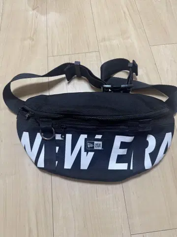 newera 바디백